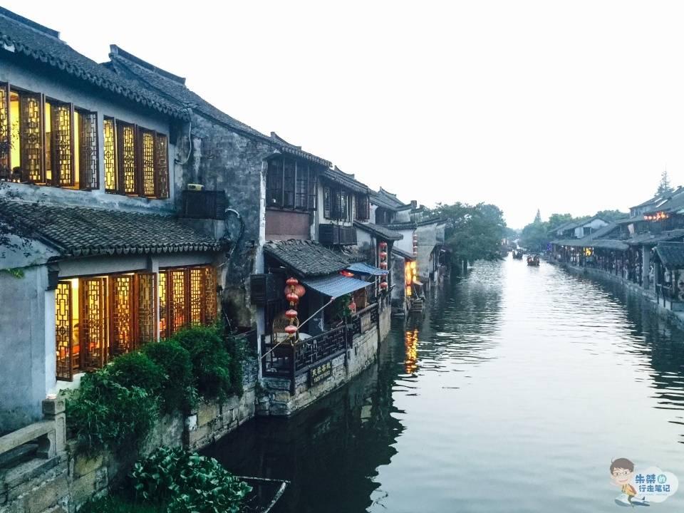 探索老人带孩子和年轻人带孩子有什么不同?你更看好哪个?,发现你想要的答案